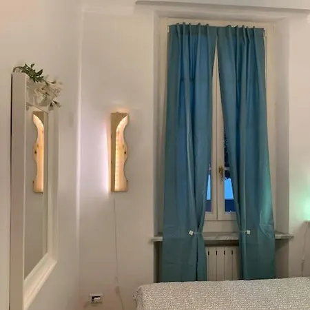 Apartment At 128 : Little Garden In The Turin
