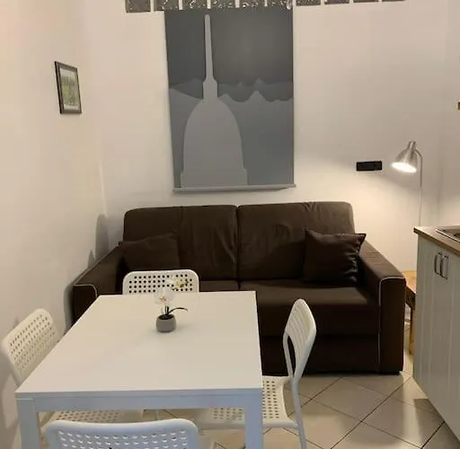 At 128 : Little Garden In The Appartement