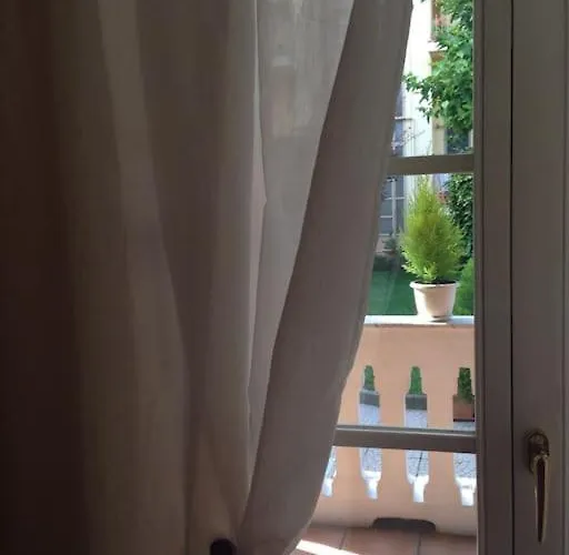 Appartement At 128 : Little Garden In The *