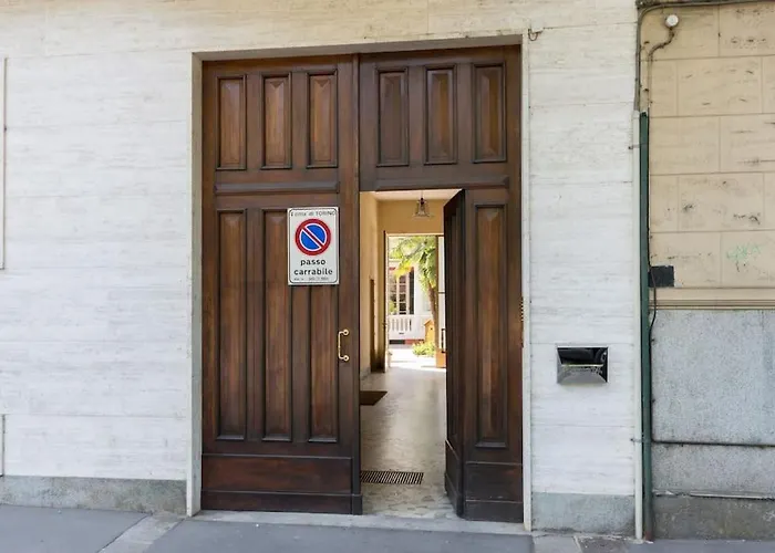 At 128 : Little Garden In The * Turin