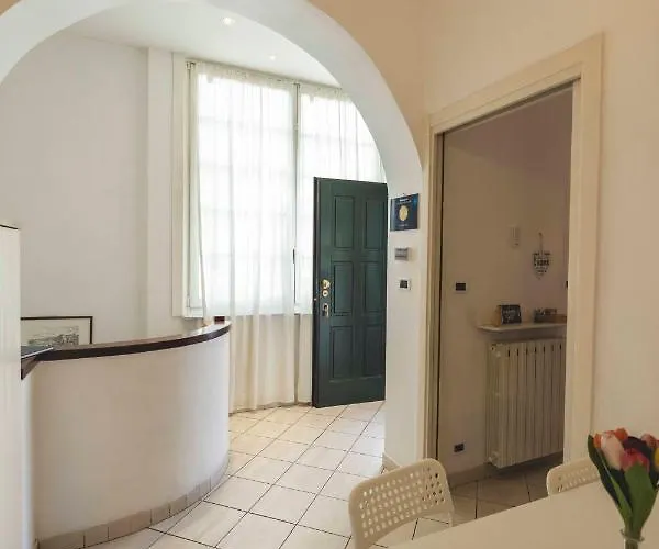 Appartement At 128 : Little Garden In The *