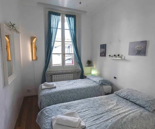 At 128 : Little Garden In The * Turin