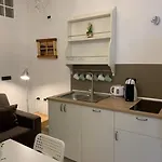 At 128 : Little Garden In The Turín