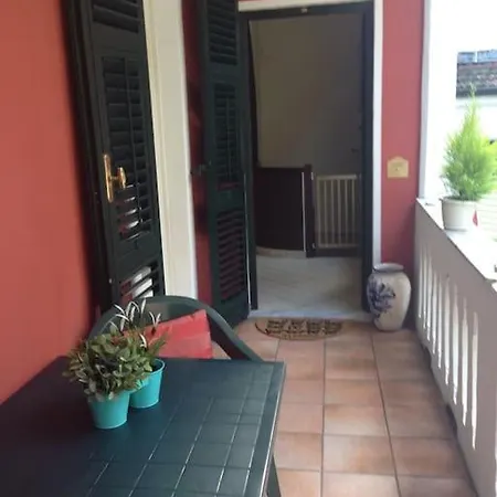 At 128 : Little Garden In The Appartamento *