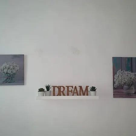 Appartamento At 128 : Little Garden In The *